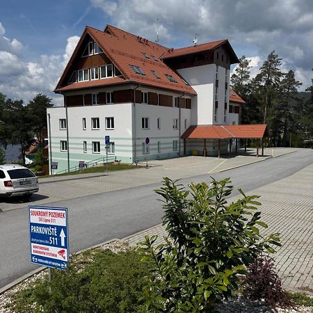 Apartman Kapy Lipno リプノ・ナト・ヴルタヴォウ エクステリア 写真