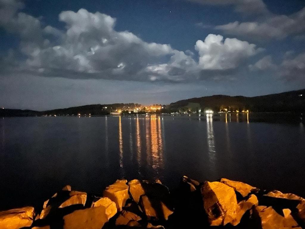 Apartman Kapy Lipno リプノ・ナト・ヴルタヴォウ エクステリア 写真