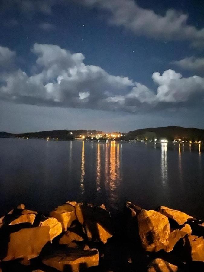 Apartman Kapy Lipno リプノ・ナト・ヴルタヴォウ エクステリア 写真